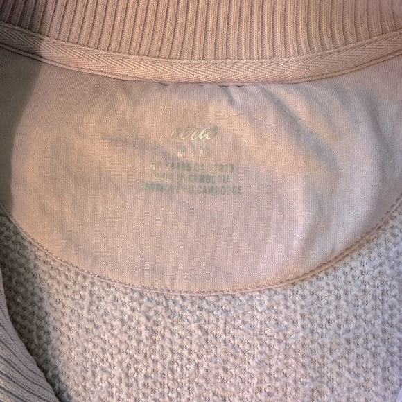 Aerie Dream Sherpa Lilac Color, Quarter Zip, size Med. like new - Picture 5 of 7